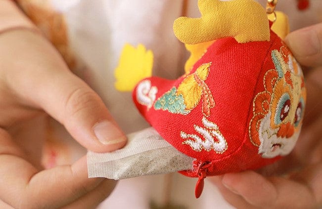 雪衣阁 SheyGo 配饰 香囊礼盒 【四海龙腾】手工刺绣香囊