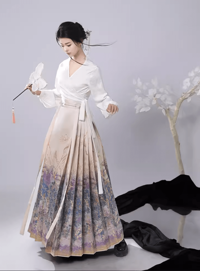 雪衣阁 SheyGo 女装 【旺运小蝴蝶】明制仿织金妆花马面裙春夏日常成人礼汉服女