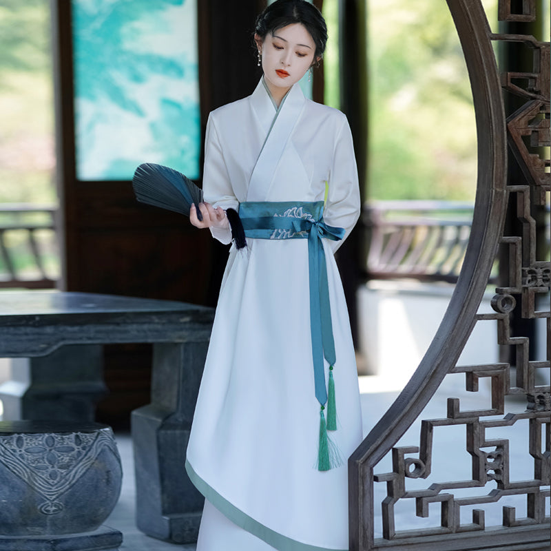 【江南烟雨】秦汉绣花腰封直裾春夏汉服女