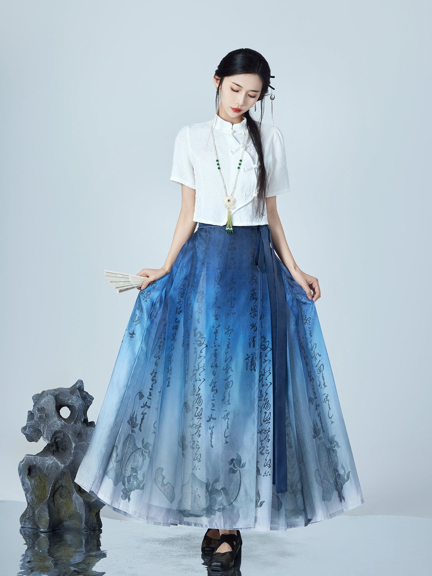 【残荷新柳】新中式短袖上衣明制印花马面裙春夏汉服女 – 雪衣阁 SheyGo